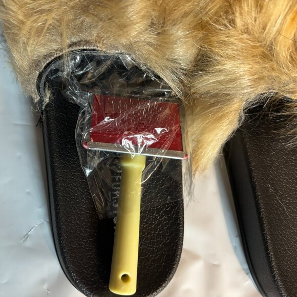 New in Box Fur Story Womens Furry Slippers Size 8 Black/Brown Faux Racoon - Picture 2 of 6